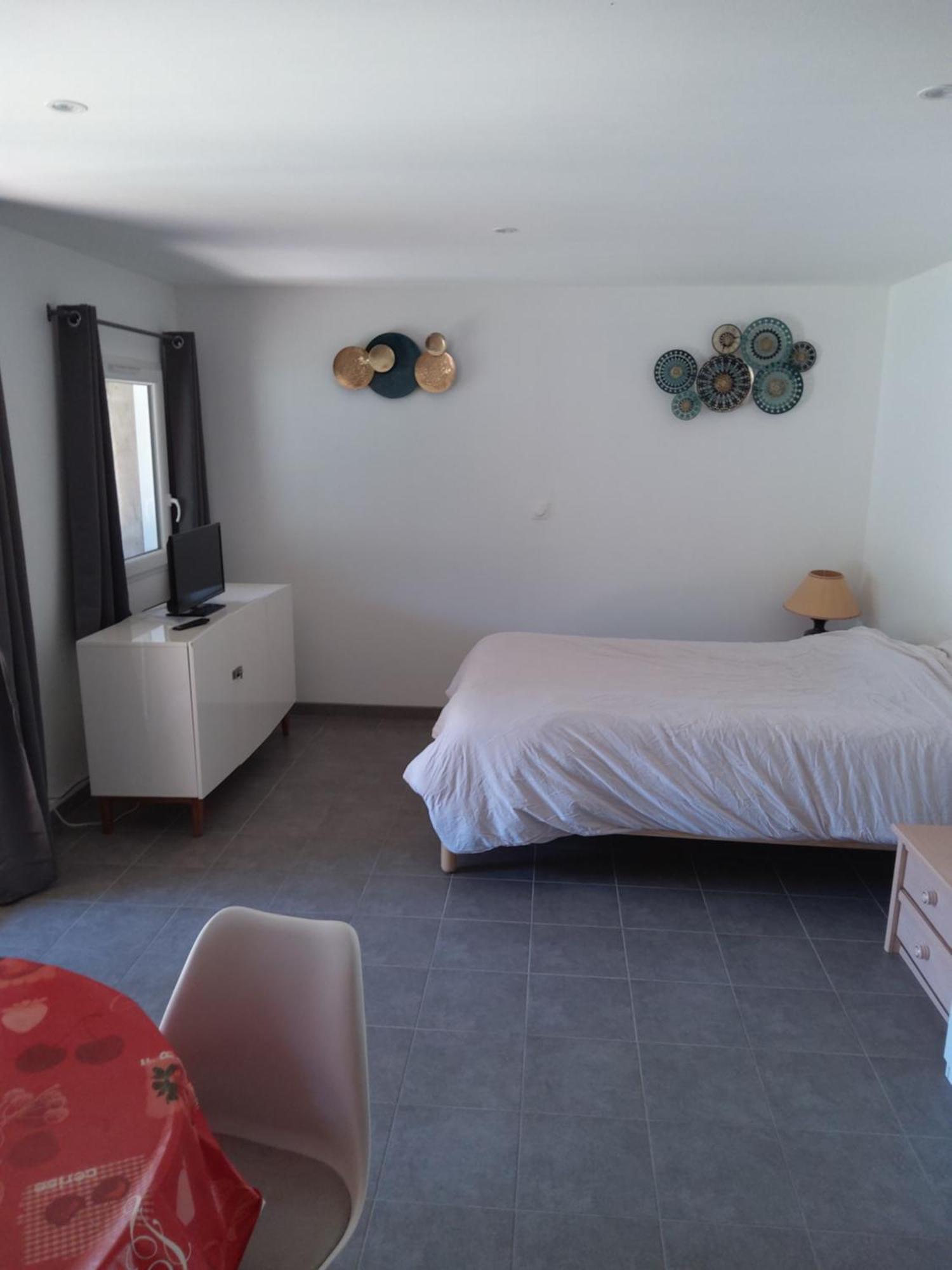 Meuble Avec Cour Apartment Sotteville-les-Rouen Bagian luar foto